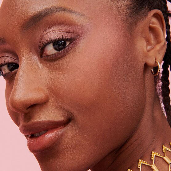 BLUSH POMPOM BENEFIT